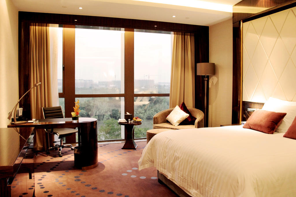 New Century Grand Hotel Nanxun 후조우 객실 사진