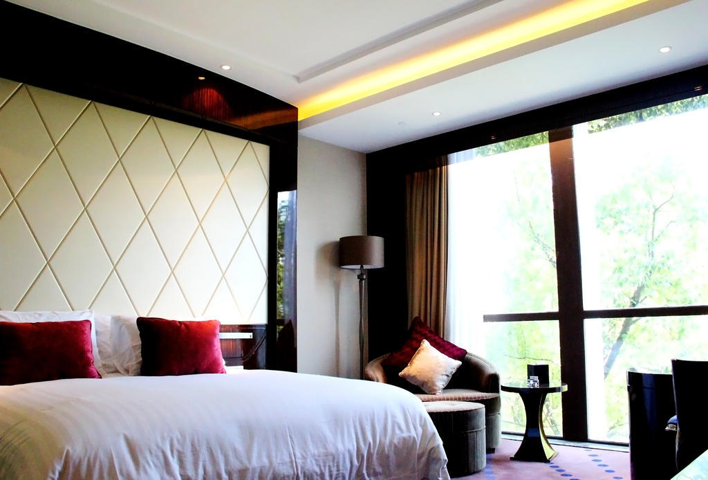 New Century Grand Hotel Nanxun 후조우 객실 사진